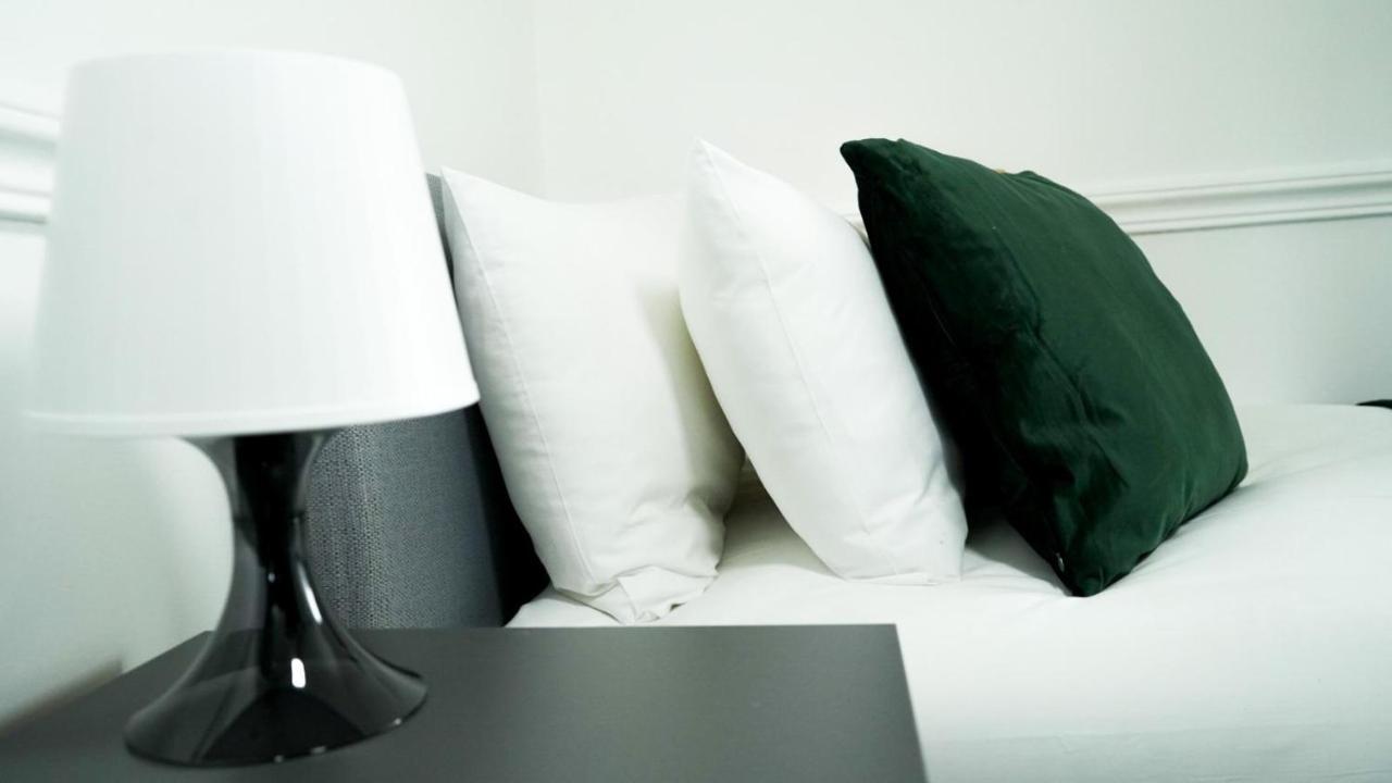 Villa Jewel Of Barking London Extérieur photo